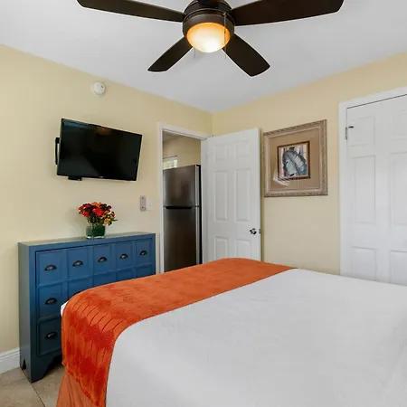 Bay Harbor Lodge-2